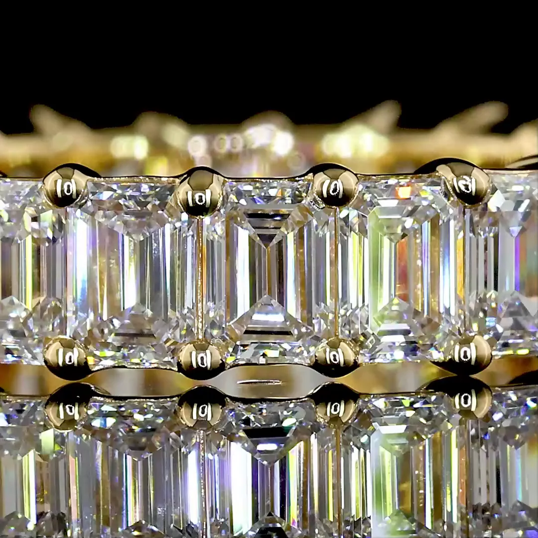 3.83 Cts 18k Yellow Gold Emerald Shape Eternity Band Eternity Band - Image 3