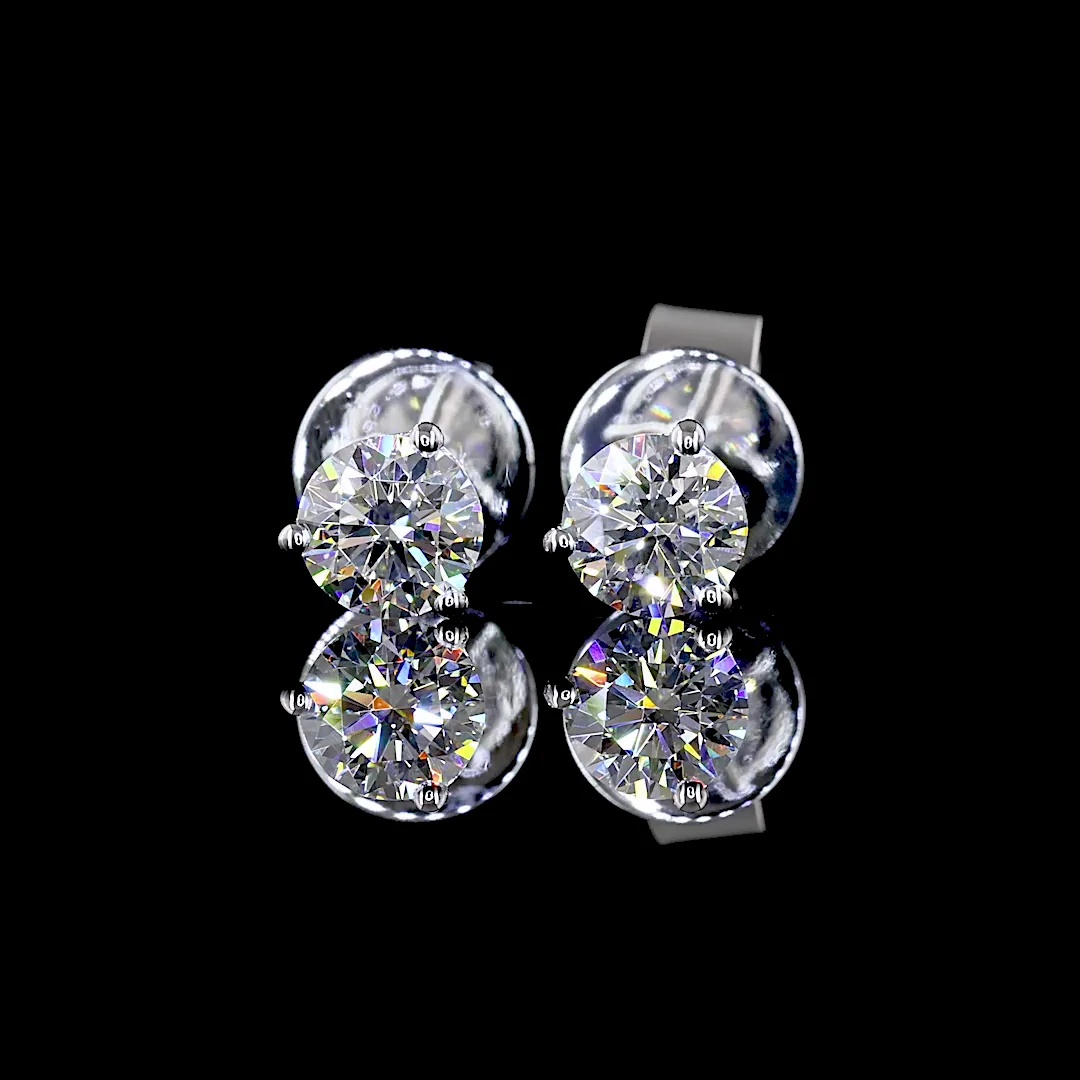 0.52 Cts 14k White Gold Round Shape Martini Earring - Video