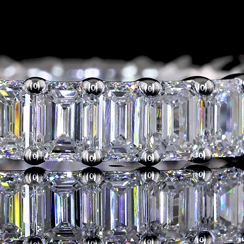 3.09 Cts 18k White Gold Emerald Shape Eternity Band Eternity Band - Image 3