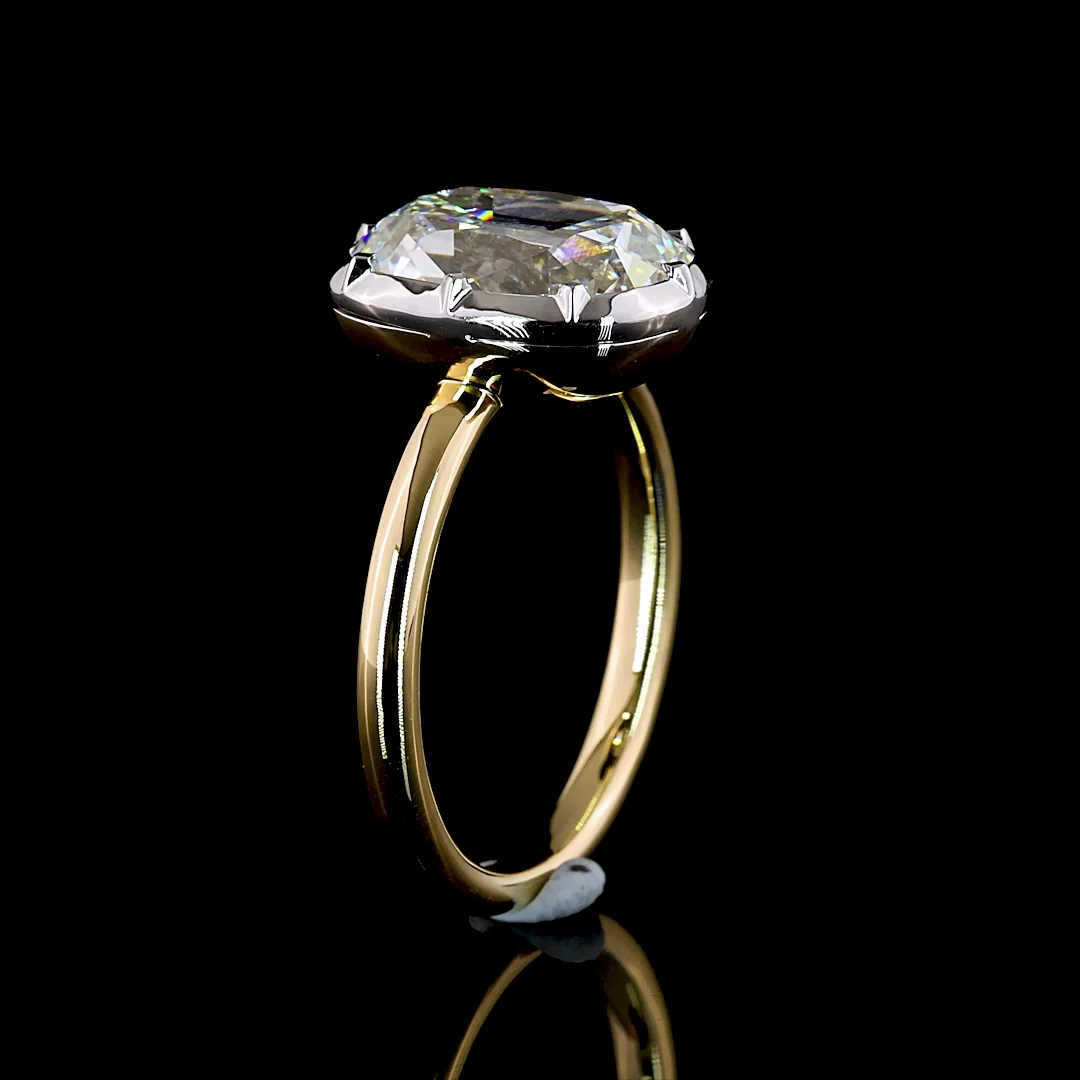 4.21 Cts 14k Two Tone Antique Cushion Shape Solitaire Ring - Image 4