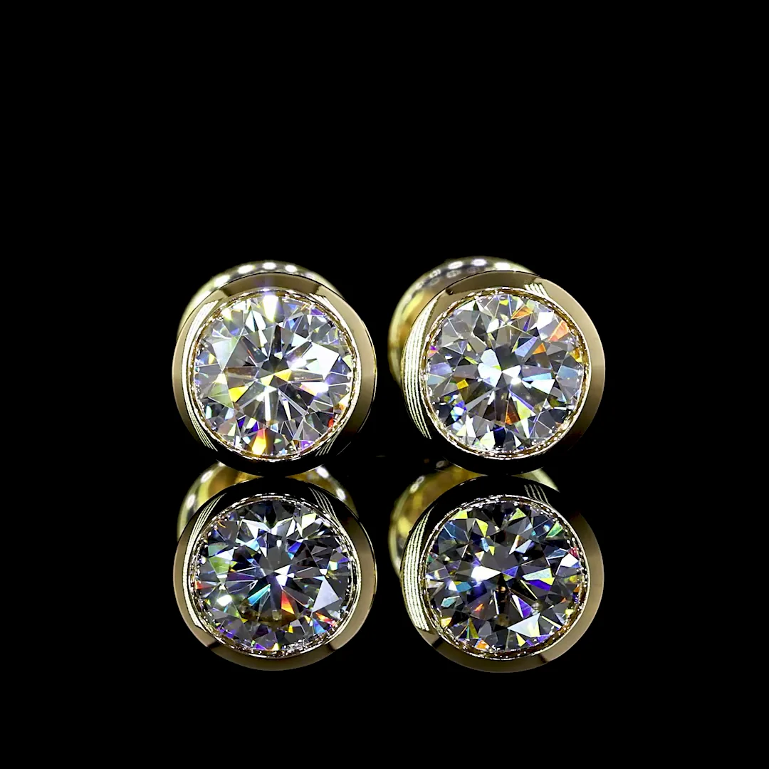 1.02 Cts 14k Yellow Gold Round Shape Studs Earring - Video