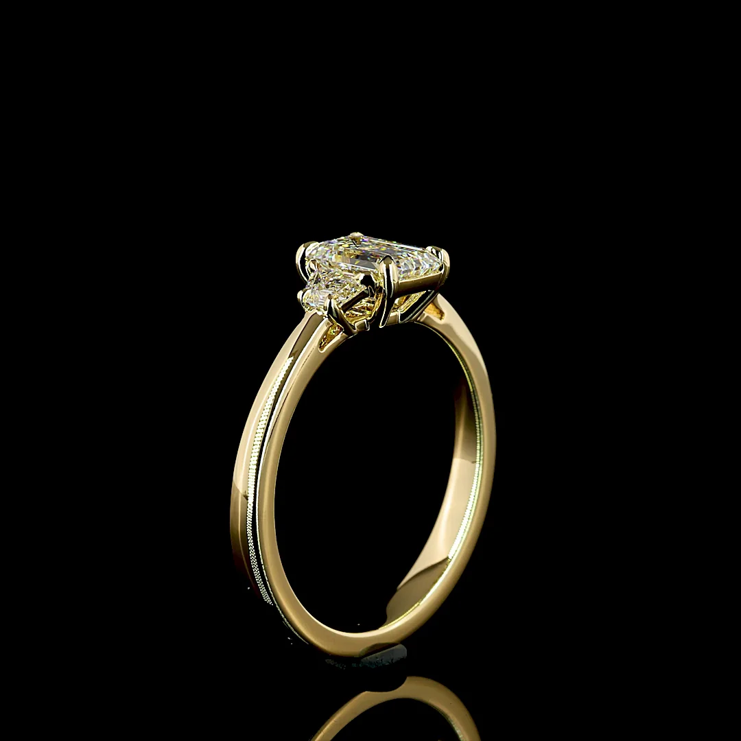 1.26 Cts 14k Yellow Gold Emerald Shape 3 Stones Ring - Image 4