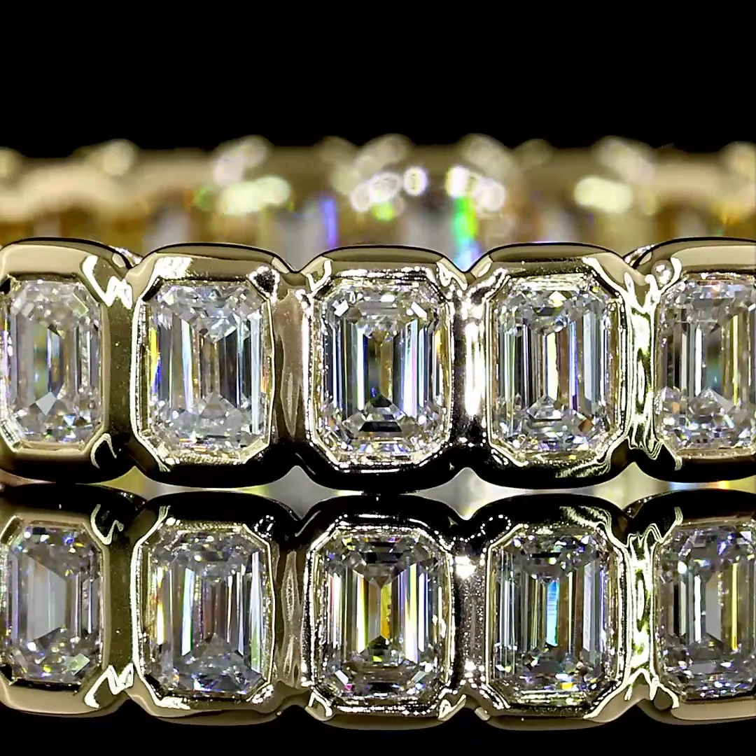 1.31 Cts 14k Yellow Gold Emerald Shape Eternity Band Eternity Band - Image 3