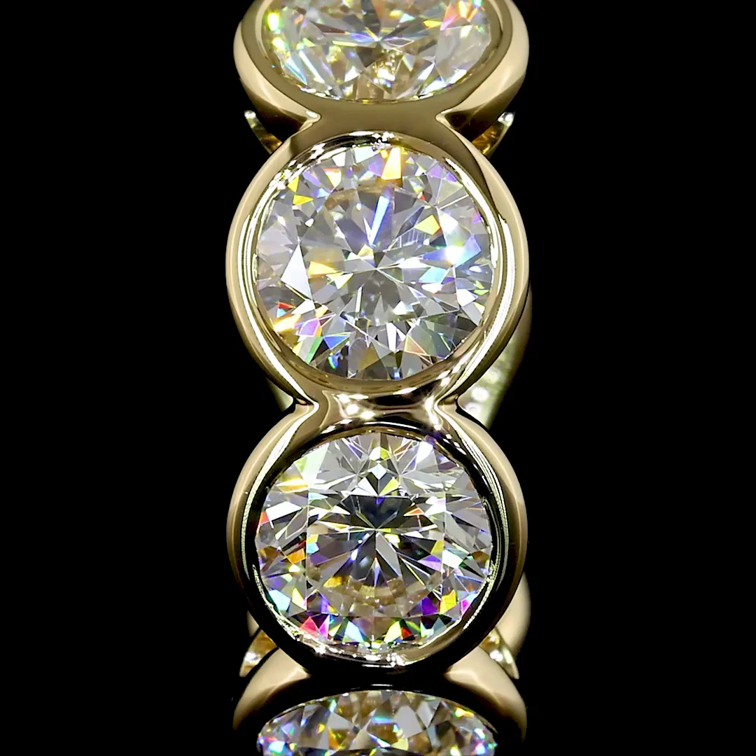 3.54 Cts 14k Yellow Gold Round Shape Huggies Earring - Image 3