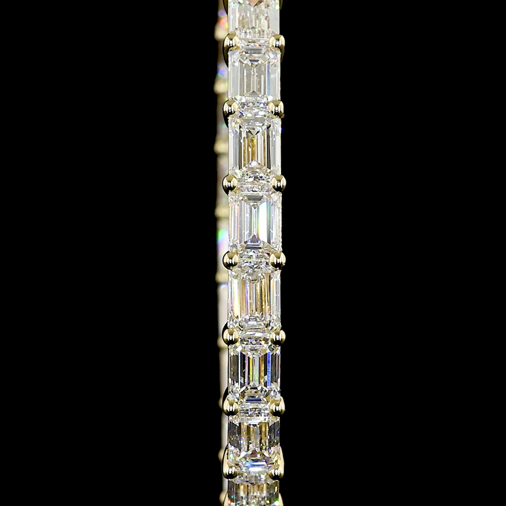 8.64 Cts 14k Yellow Gold Emerald Shape Hoops Earring - Image 3