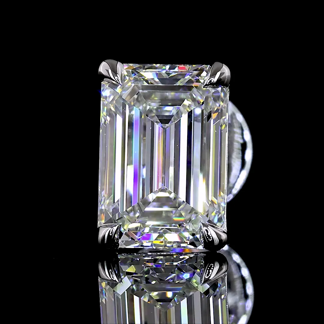 2.11 Cts 14k White Gold Emerald Shape Studs Earring - Image 3