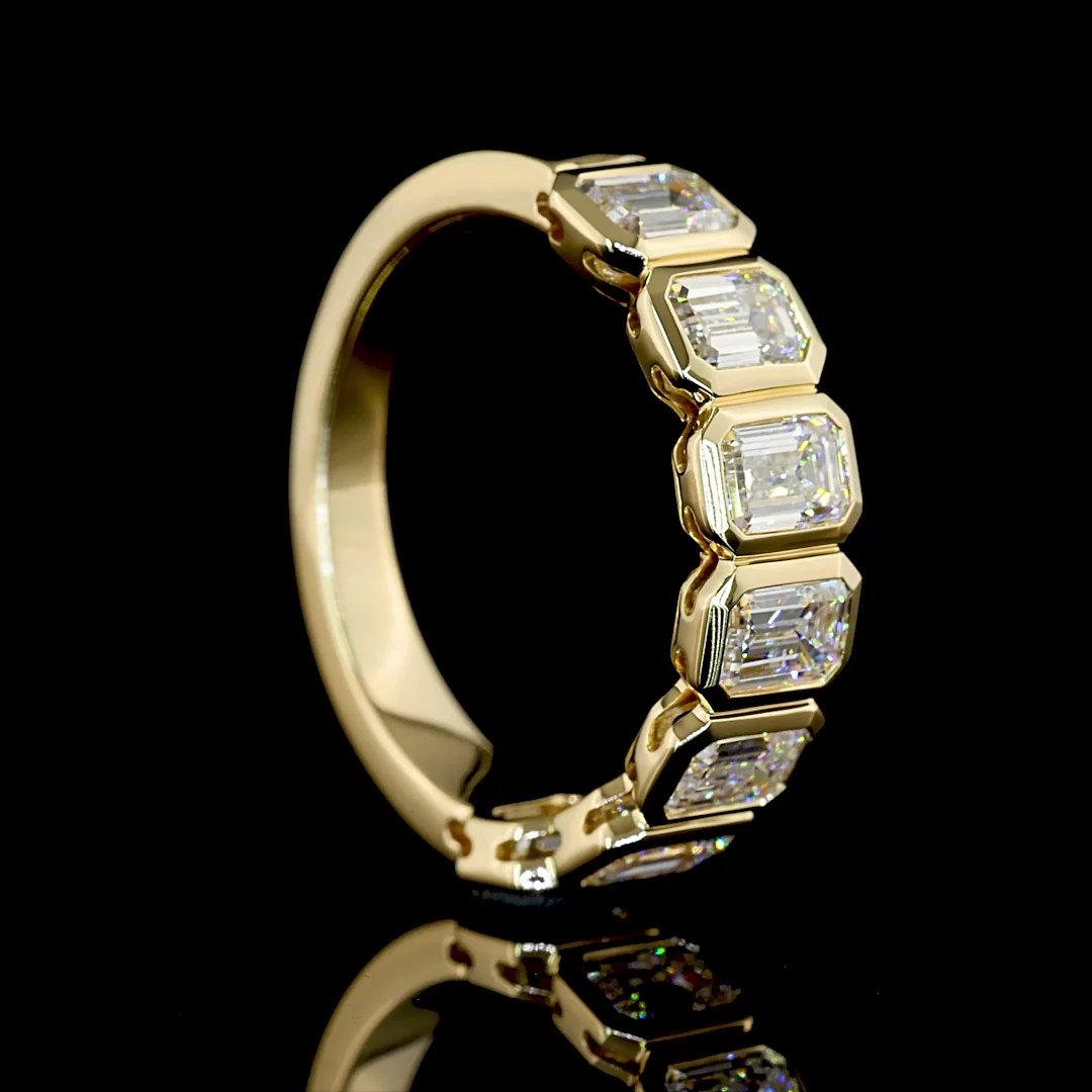 2.05 Cts 14k Yellow Gold Emerald Shape 7 Stones Eternity Band - Image 2