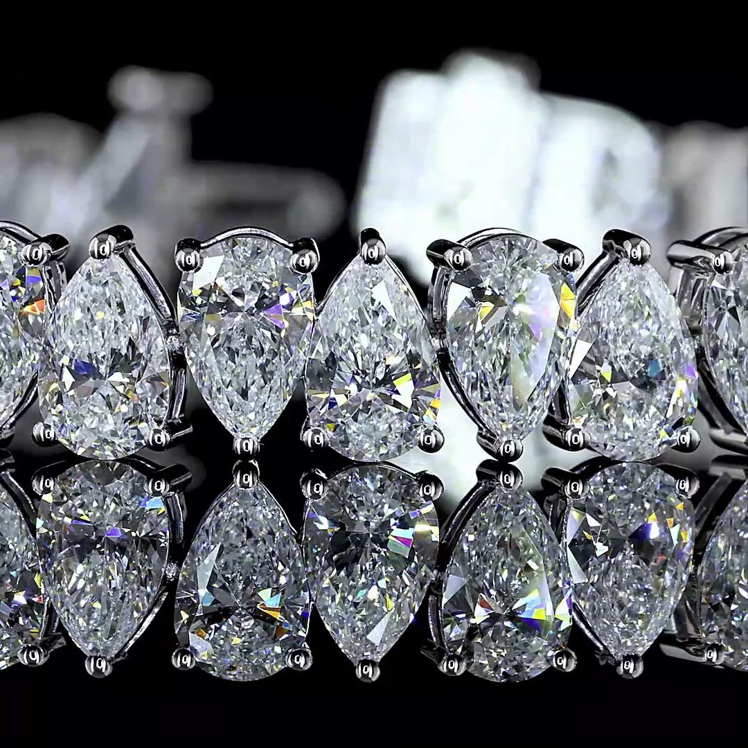 14.87 Cts 14k White Gold Pear Shape Tennis Bracelet - Image 2