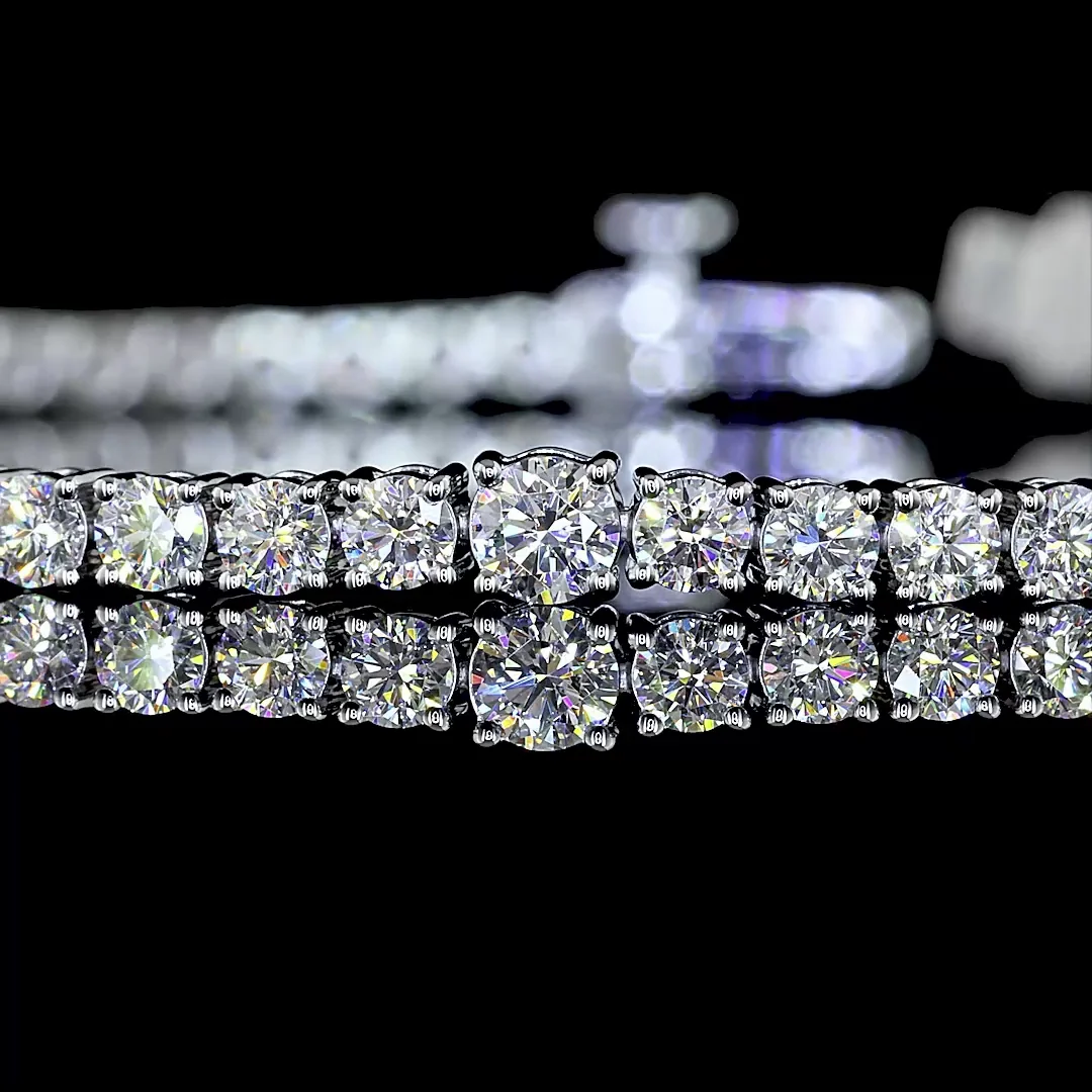 3.81 Cts 14k White Gold Round Shape Station Line Tennis Bracelet - Image 2