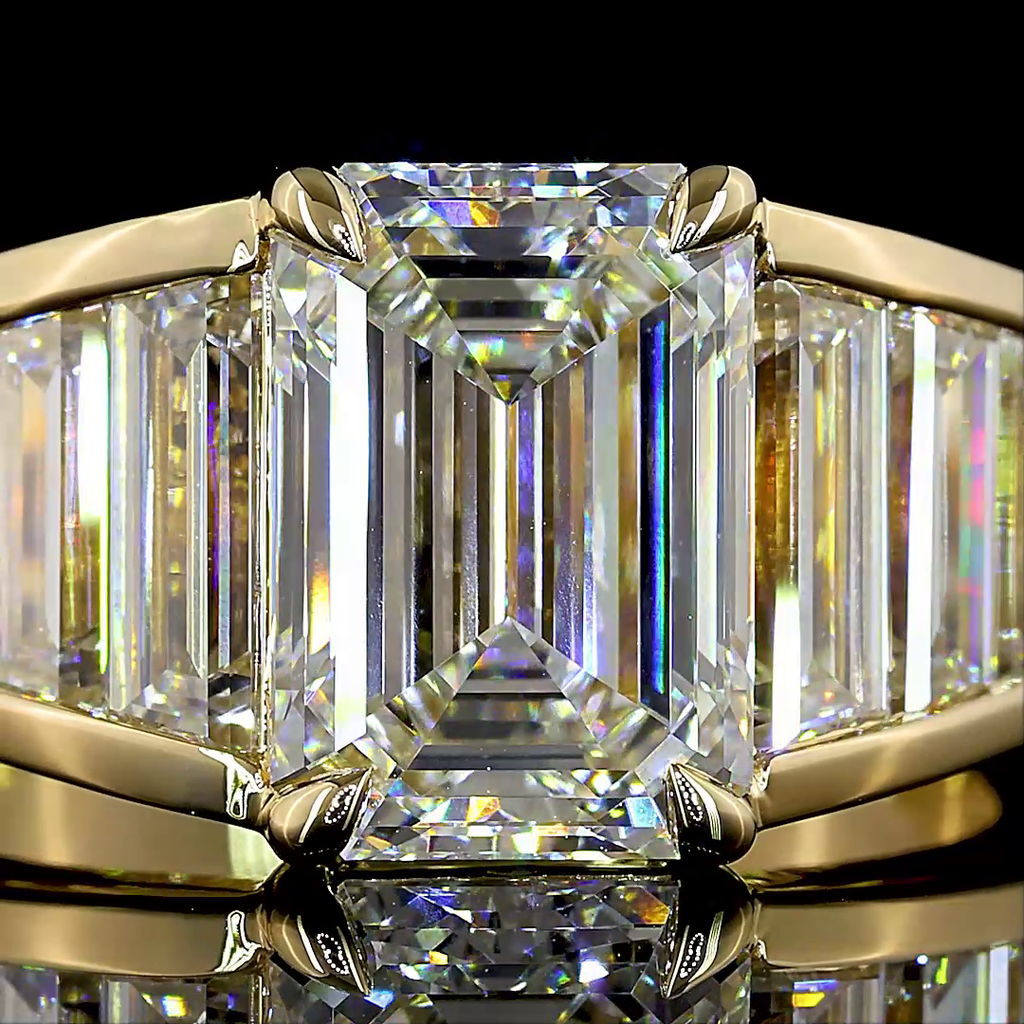 5.82 Cts 14k White Gold Emerald Shape Special Ring - Image 3