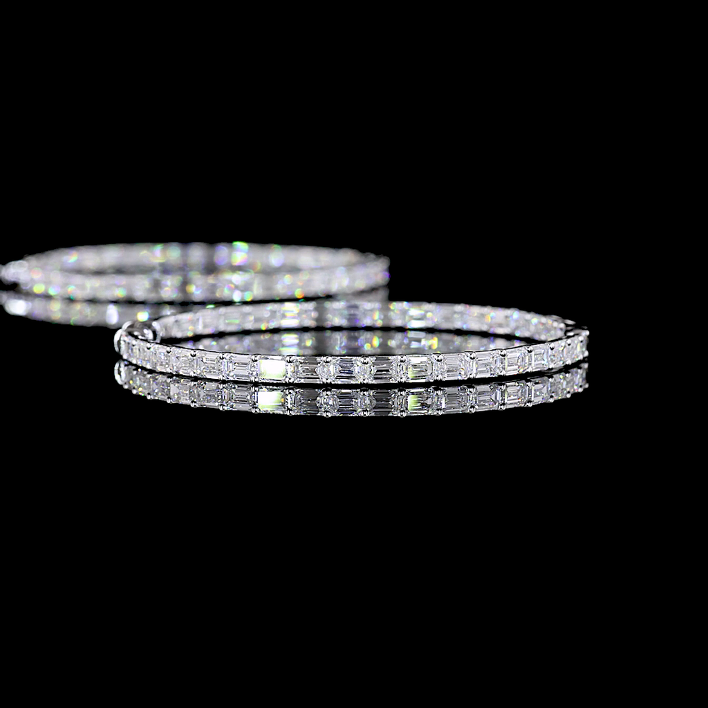 7.1 Cts 14k White Gold Emerald Shape Hoops Earring - Image 4
