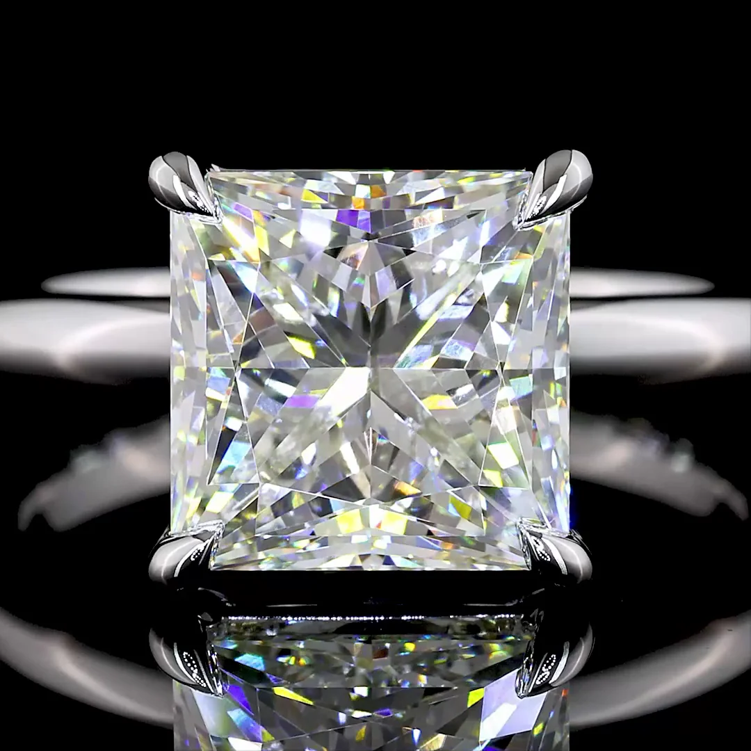 4.1 Cts 14k White Gold Princess Shape Solitaire Ring - Image 3