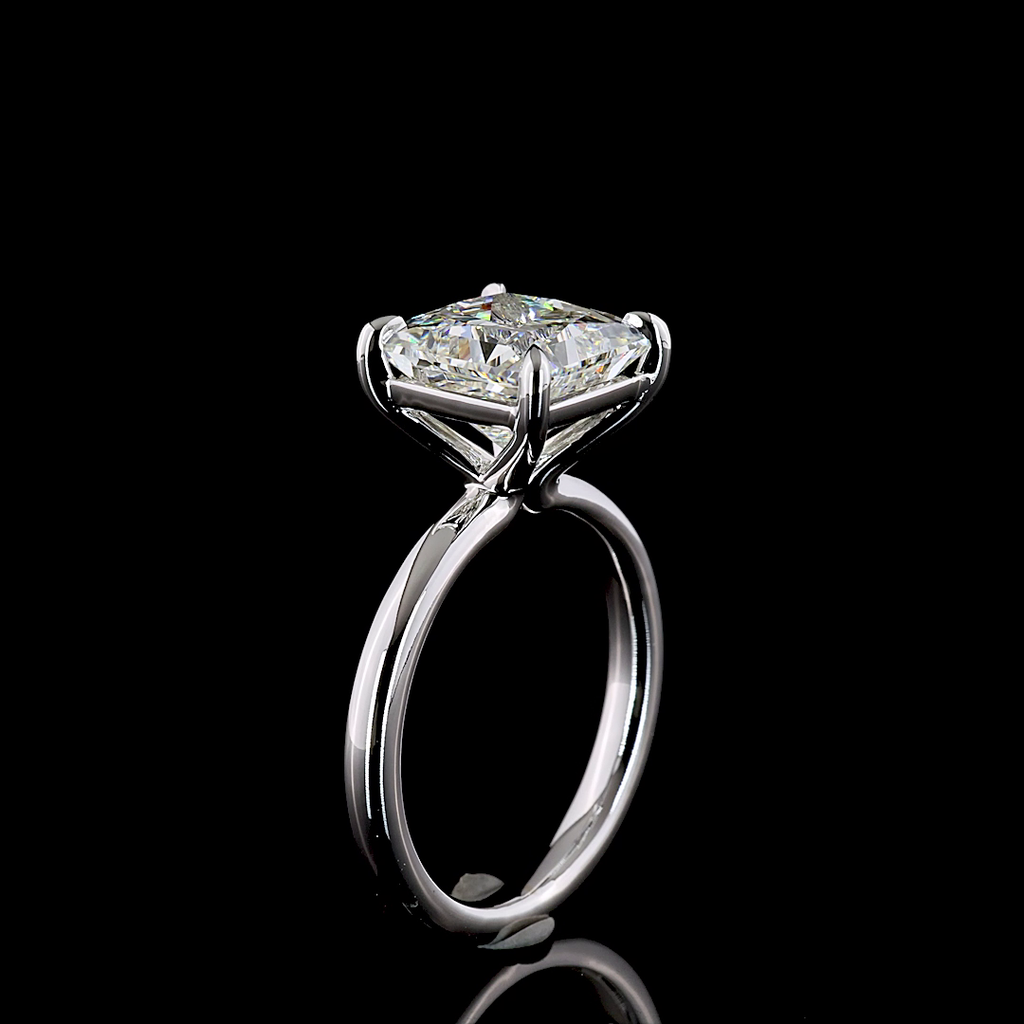 4.1 Cts 14k White Gold Princess Shape Solitaire Ring - Image 4