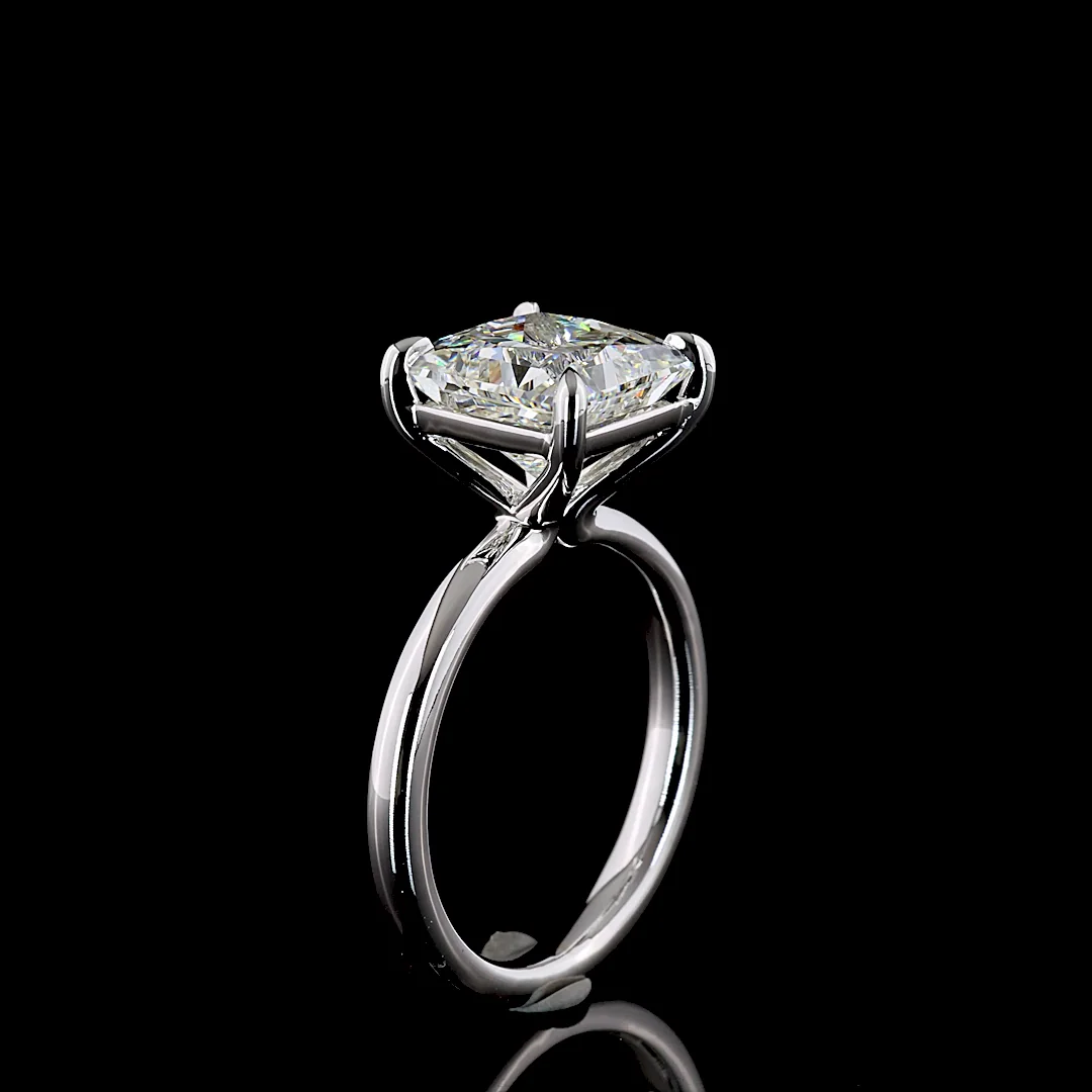 4.1 Cts 14k White Gold Princess Shape Solitaire Ring - Image 4