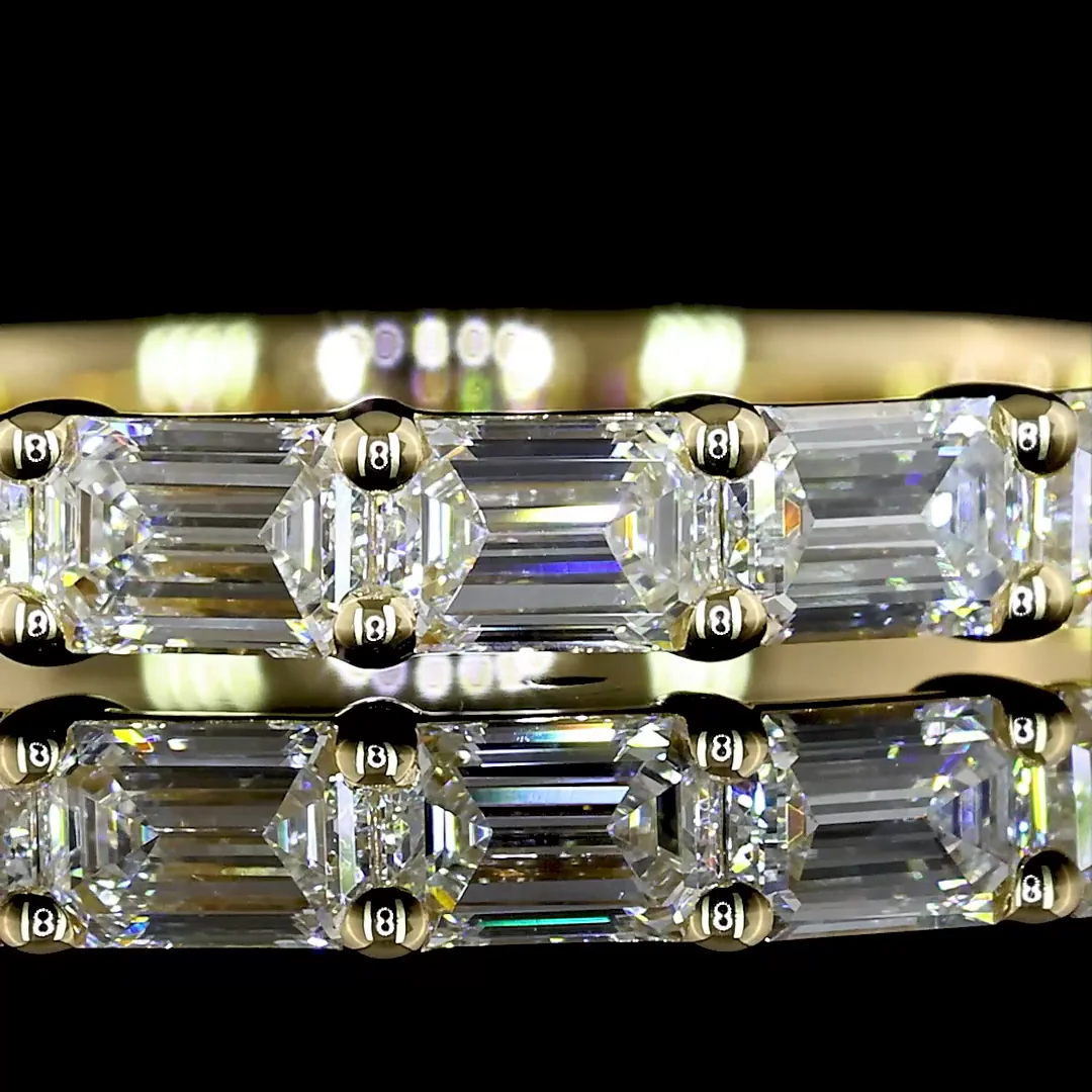 0.93 Cts 14k Yellow Gold Emerald Shape Half Eternity Eternity Band - Image 3