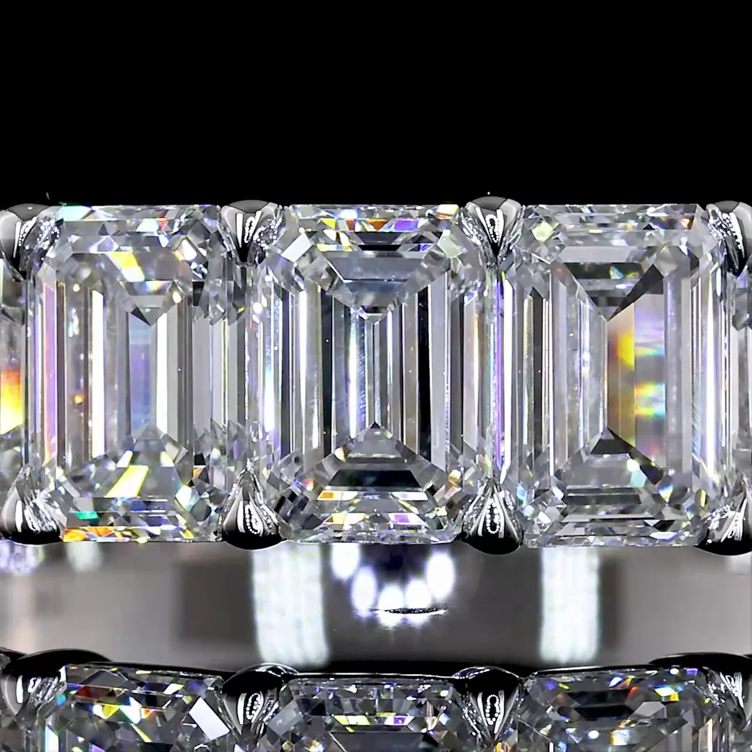 3.25 Cts 14k White Gold Emerald Shape Half Eternity Eternity Band - Image 3