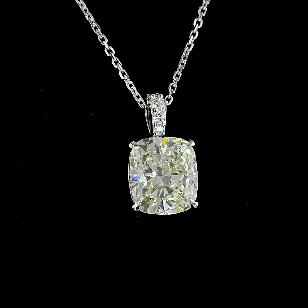2.08 Cts 14k White Gold Cushion Brilliant Shape Pendant Pendant - Image 3