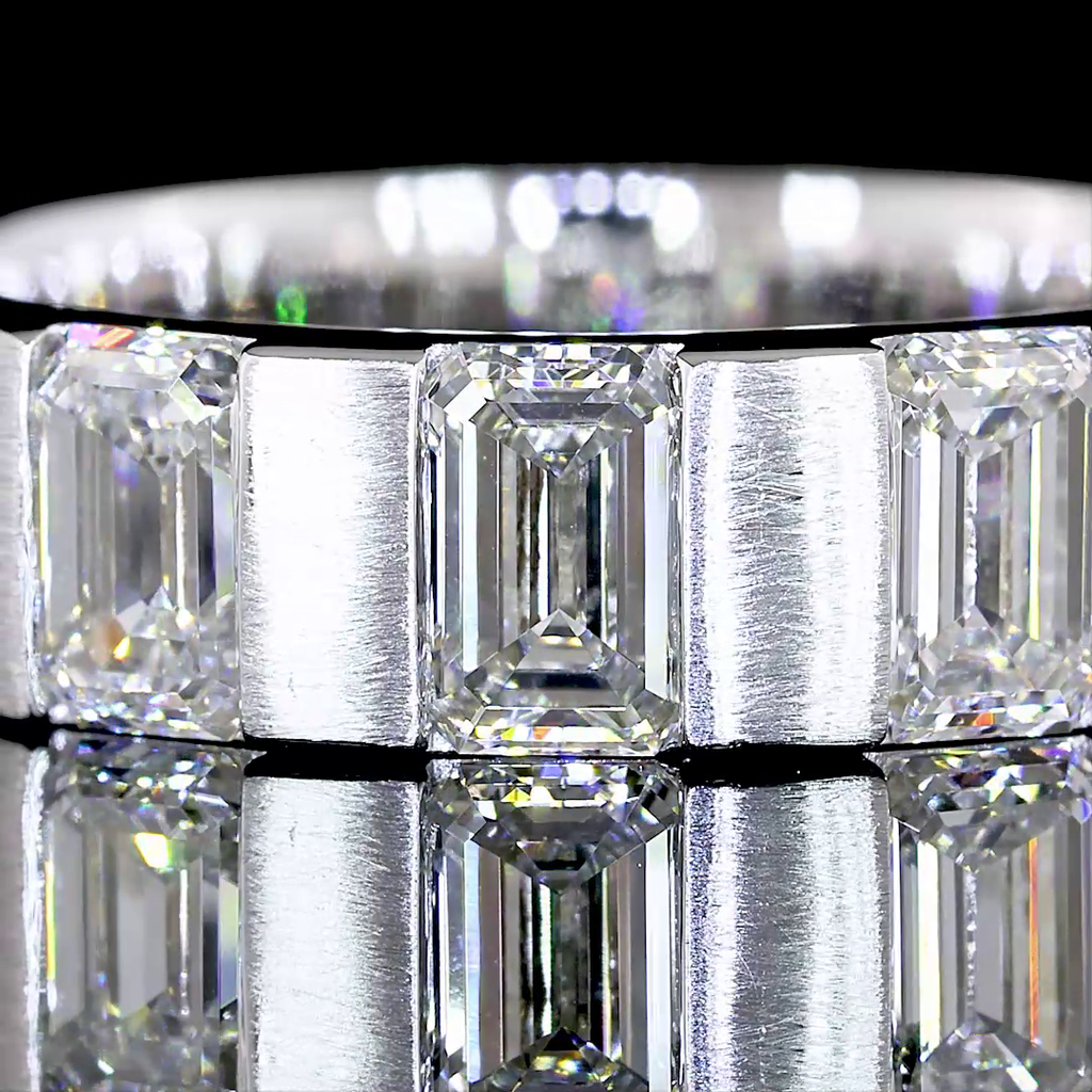 1.57 Cts 14k White Gold Emerald Shape Eternity Band Eternity Band - Image 3