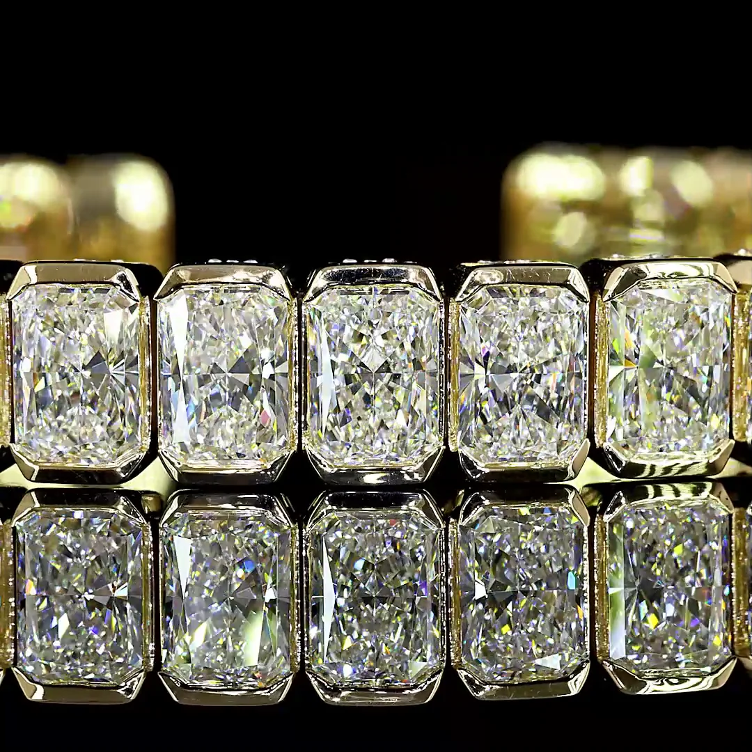 21.87 Cts 18k Yellow Gold Mix Shape Bangles Bracelet - Image 3