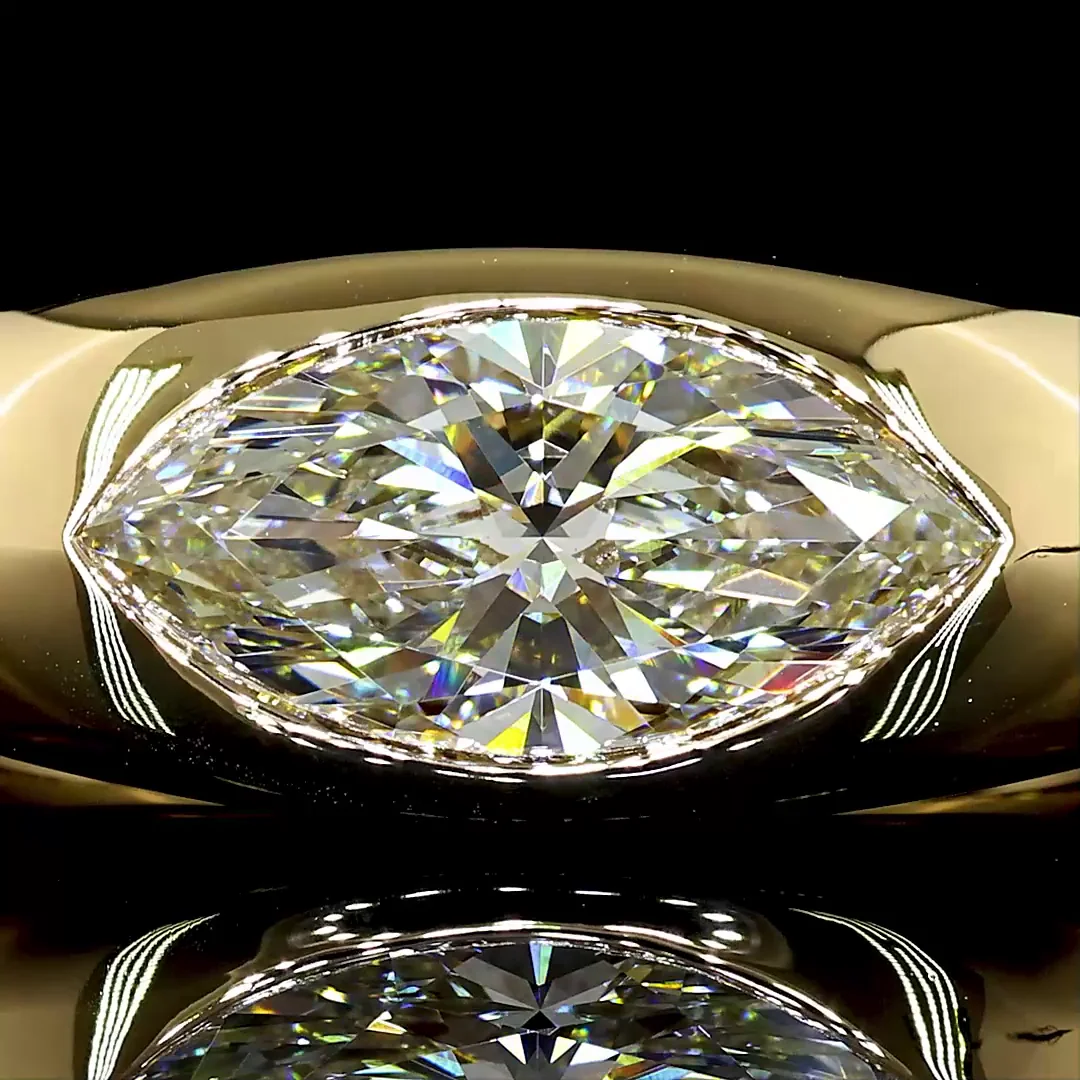 1.6 Cts 14k Yellow Gold Marquise Shape Solitaire Ring - Image 3