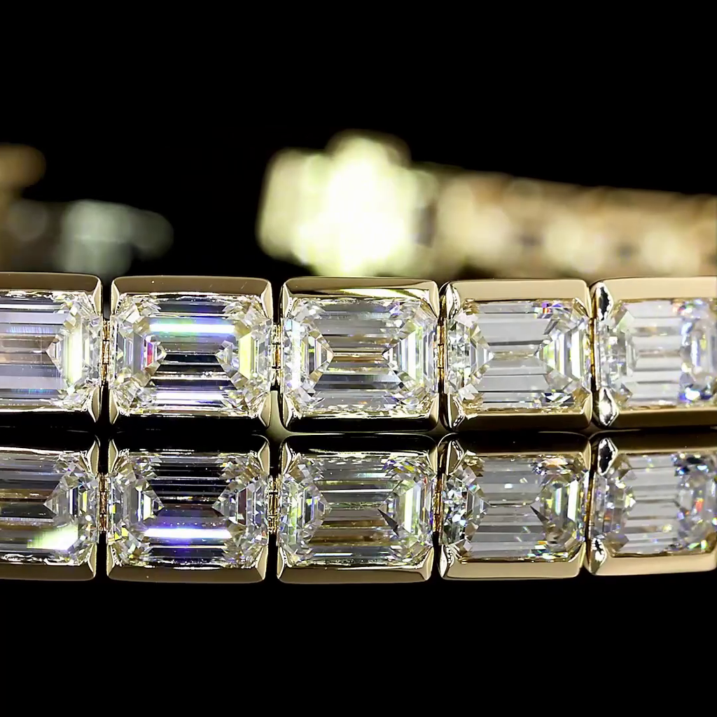 11.96 Cts 14k Yellow Gold Emerald Shape Tennis Bracelet - Image 2
