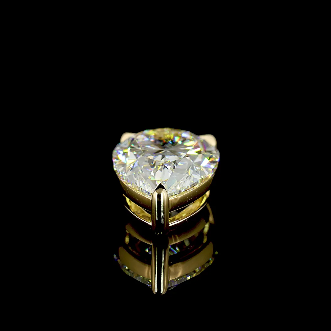 2.03 Cts 14k Yellow Gold Pear Shape Solitaire Pendant - Image 3