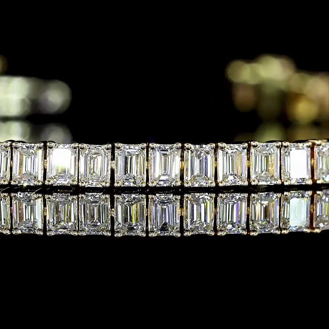 3.88 Cts 14k Yellow Gold Emerald Shape Tennis Bracelet - Image 2