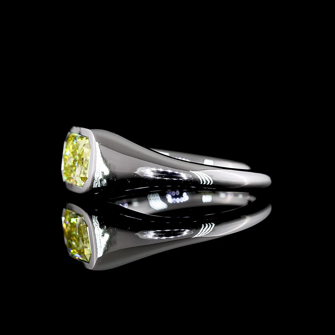 0.82 Cts 14k White Gold Radiant Shape Solitaire Ring - Image 2