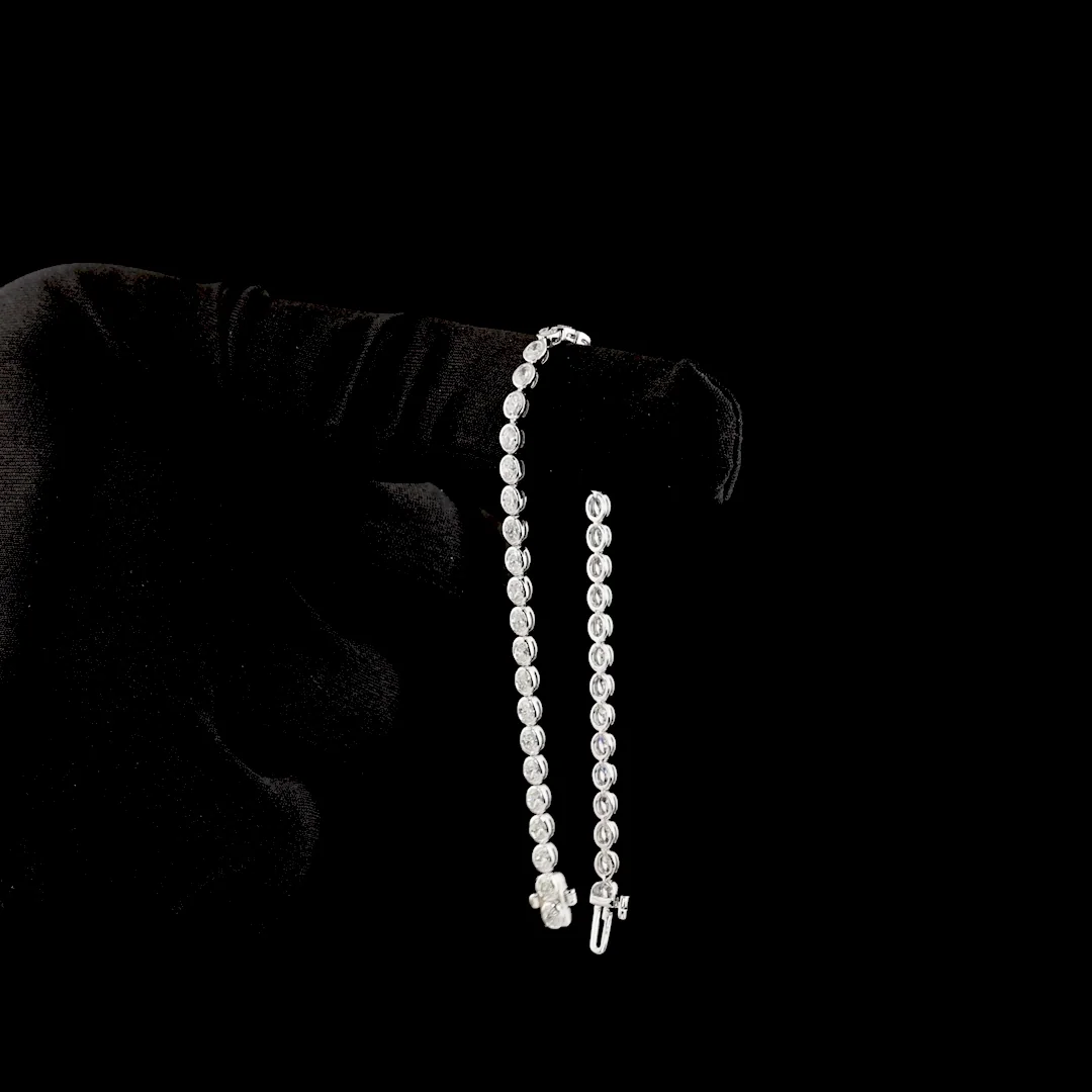2.56 Cts 14k White Gold Oval Shape Tennis Bracelet - Image 3