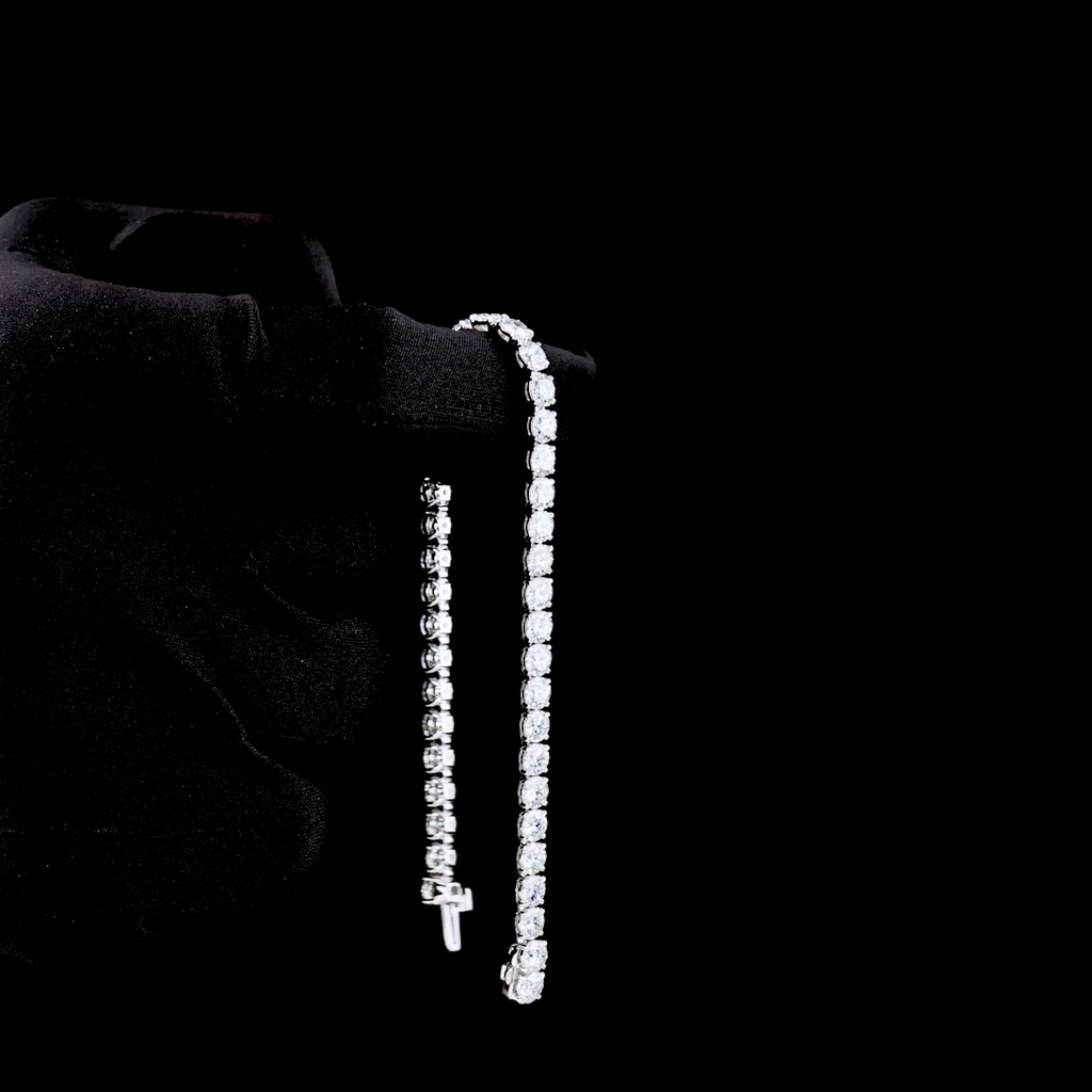 12.86 Cts 14k White Gold Round Shape Tennis Bracelet - Image 3