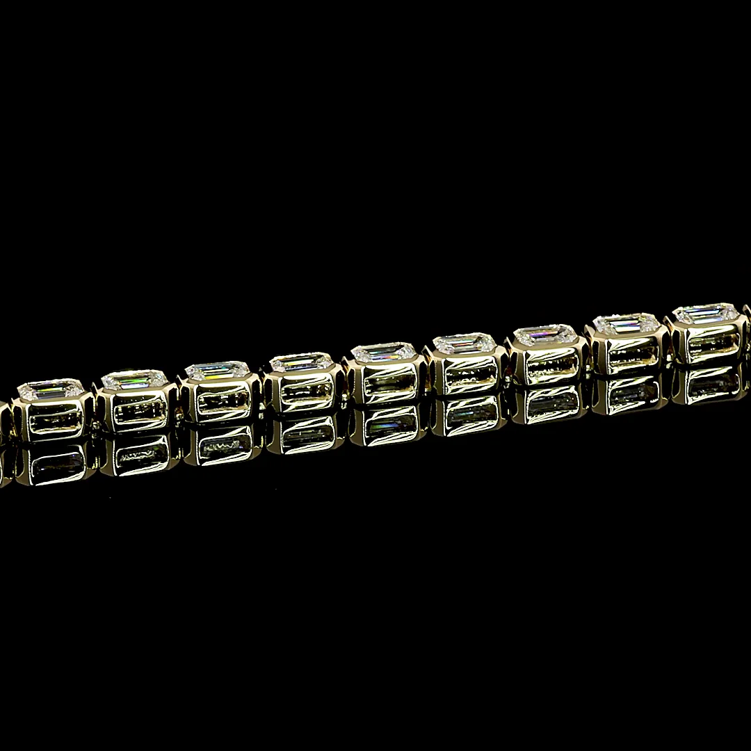 3.15 Cts 14k Yellow Gold Emerald Shape Tennis Bracelet - Image 4