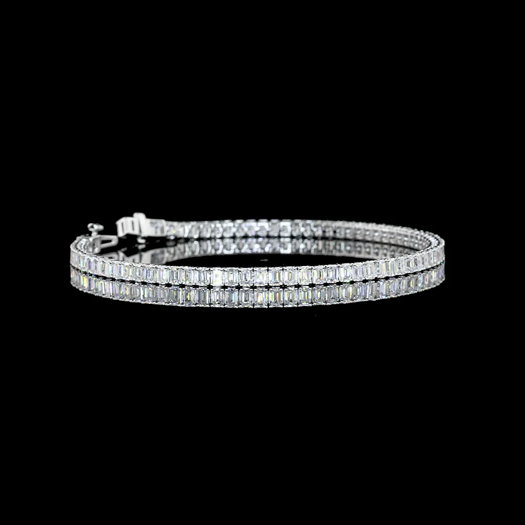 4.99 Cts 14k White Gold Emerald Shape Tennis Bracelet - Video