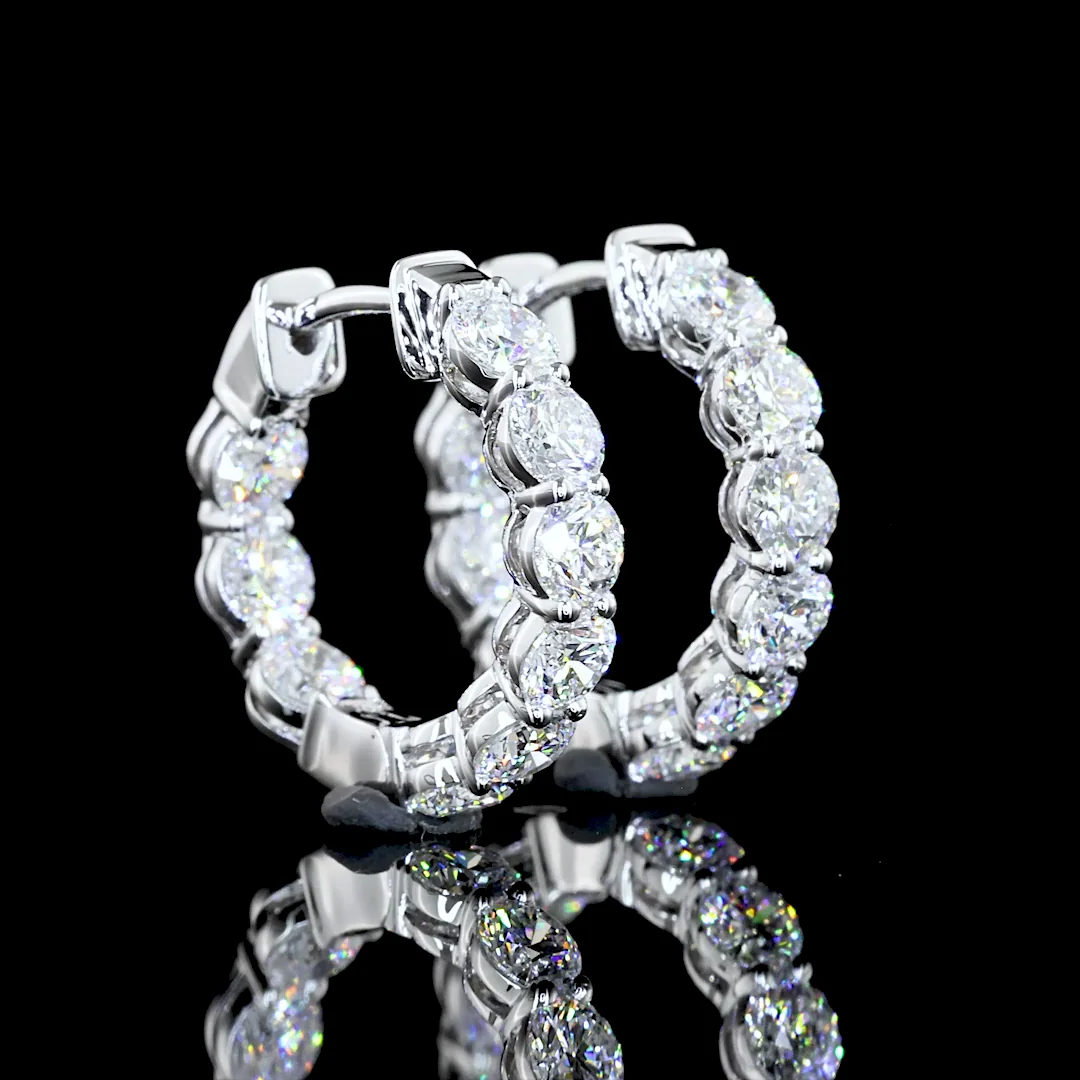 1.47 Cts 14k White Gold Round Shape Huggies Earring - Video