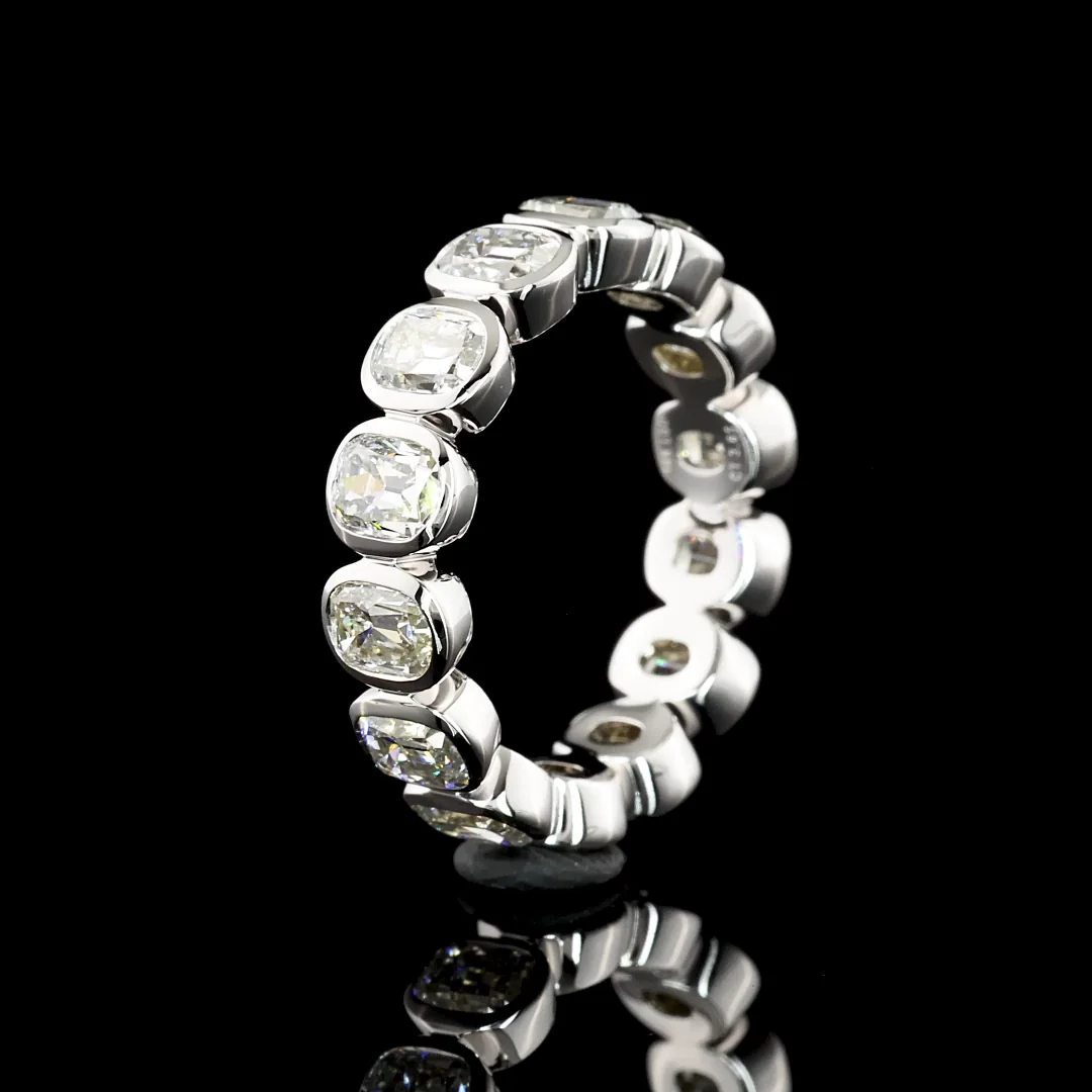 3.65 Cts 14k White Gold Antique Cushion Shape Eternity Band Eternity Band - Image 4