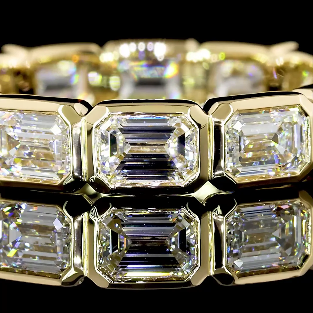 2.98 Cts 14k Yellow Gold Emerald Shape Eternity Band Eternity Band - Image 2