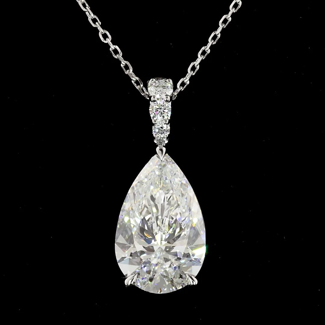 2.67 Cts 14k White Gold Pear Shape Pendant Pendant - Image 2