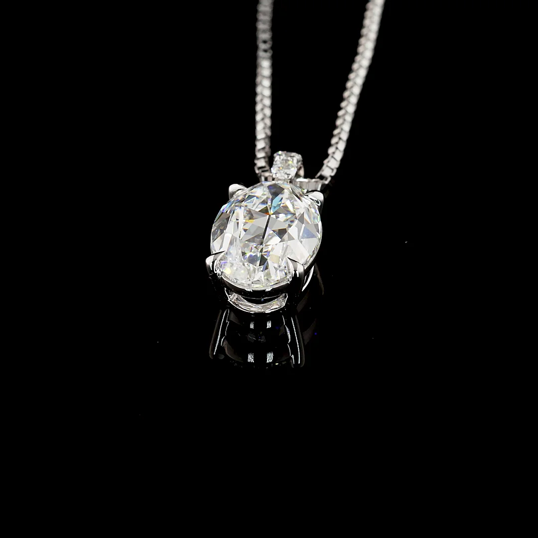 2.07 Cts 14k White Gold Antique Oval Shape Pendant Pendant - Image 4