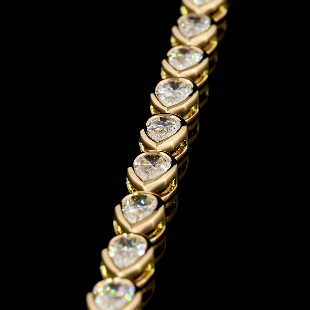 11.86 Cts 14k Yellow Gold Pear Shape Tennis Necklace - Image 3