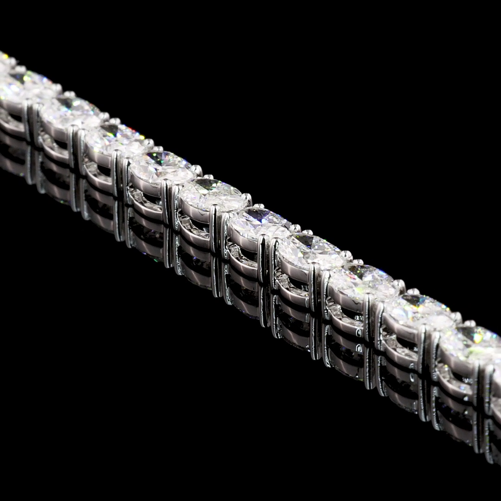5.26 Cts 14k White Gold Oval Shape Tennis Bracelet - Image 2