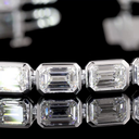 9.13 Cts 14k White Gold Emerald Shape Tennis Bracelet - Image 3