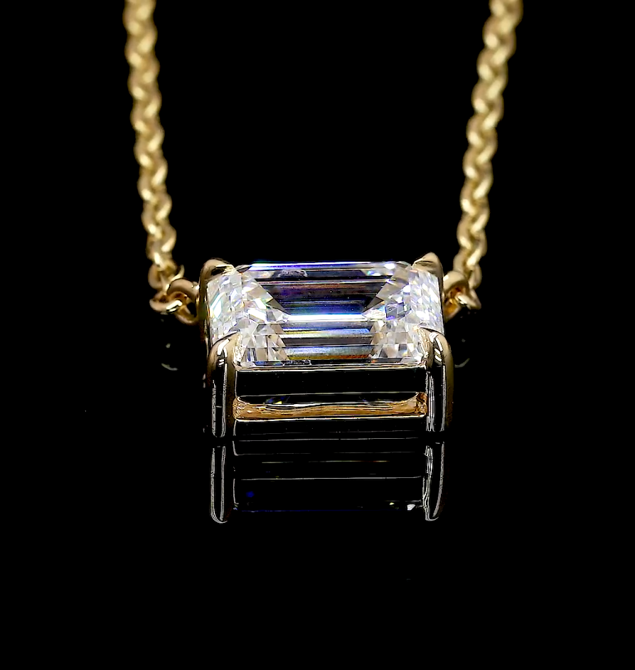 2.01 Cts 14k Yellow Gold Emerald Shape Solitaire Pendant - Image 4