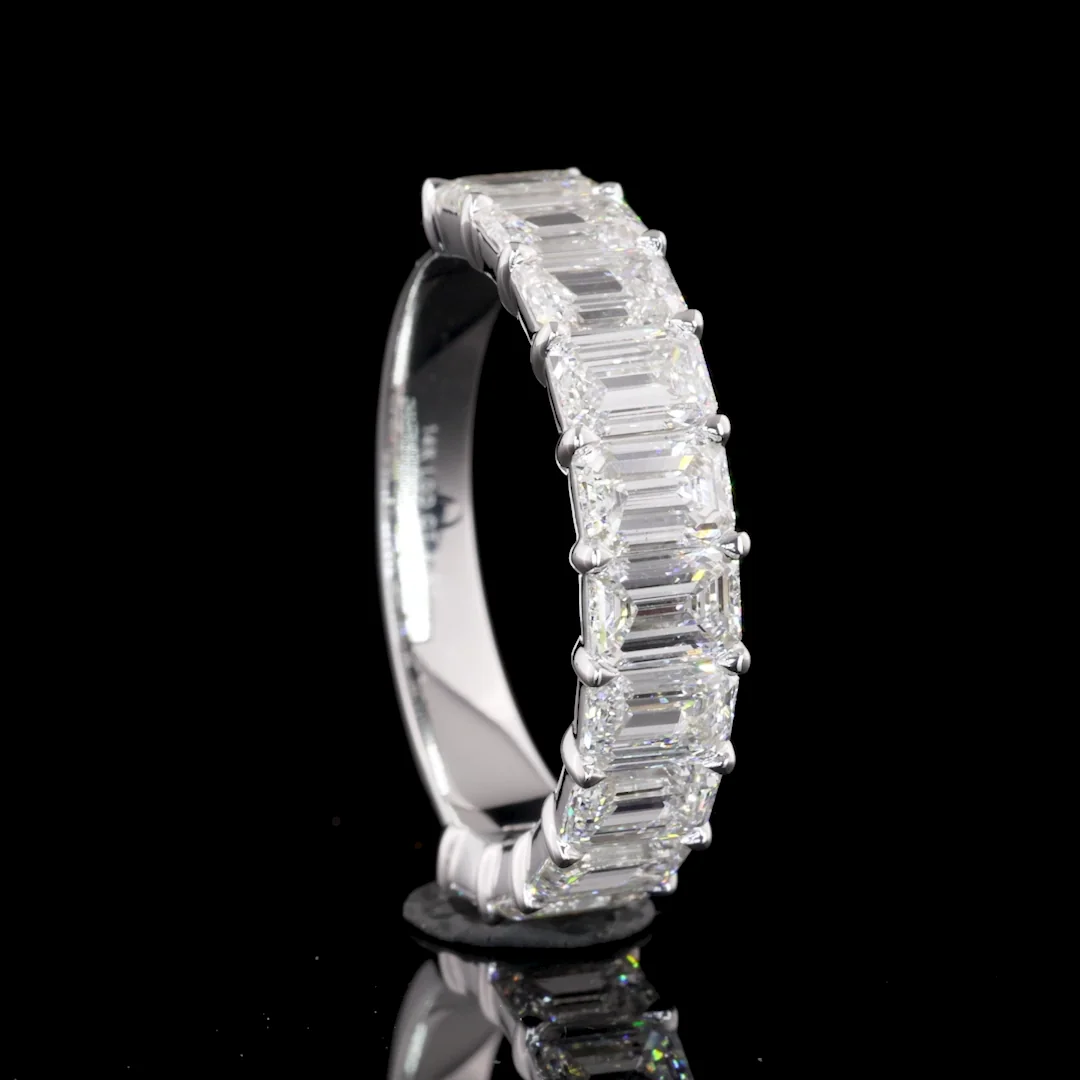 3.9 Cts 14k White Gold Emerald Shape Half Eternity Eternity Band - Image 3