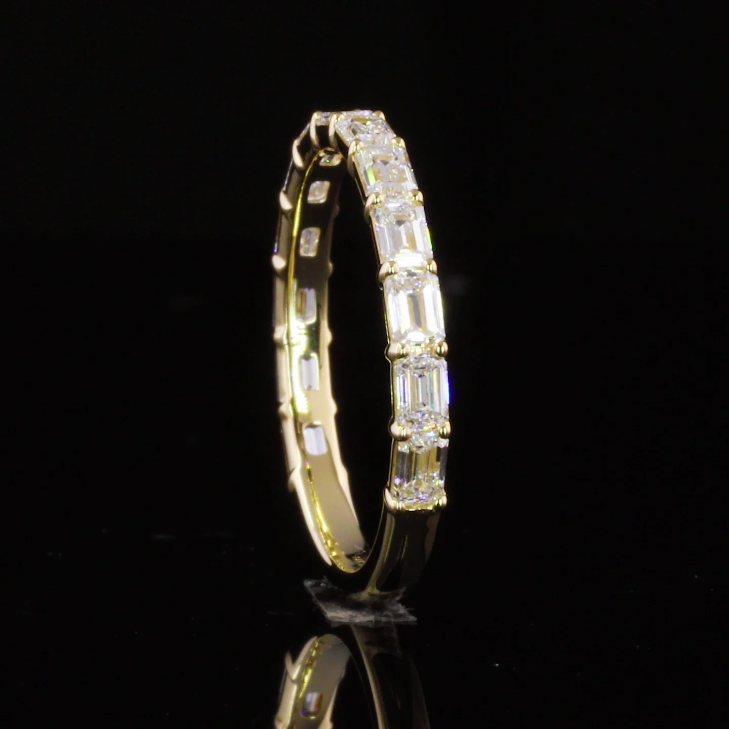 1.11 Cts 14k Yellow Gold Emerald Shape Half Eternity Eternity Band - Image 2