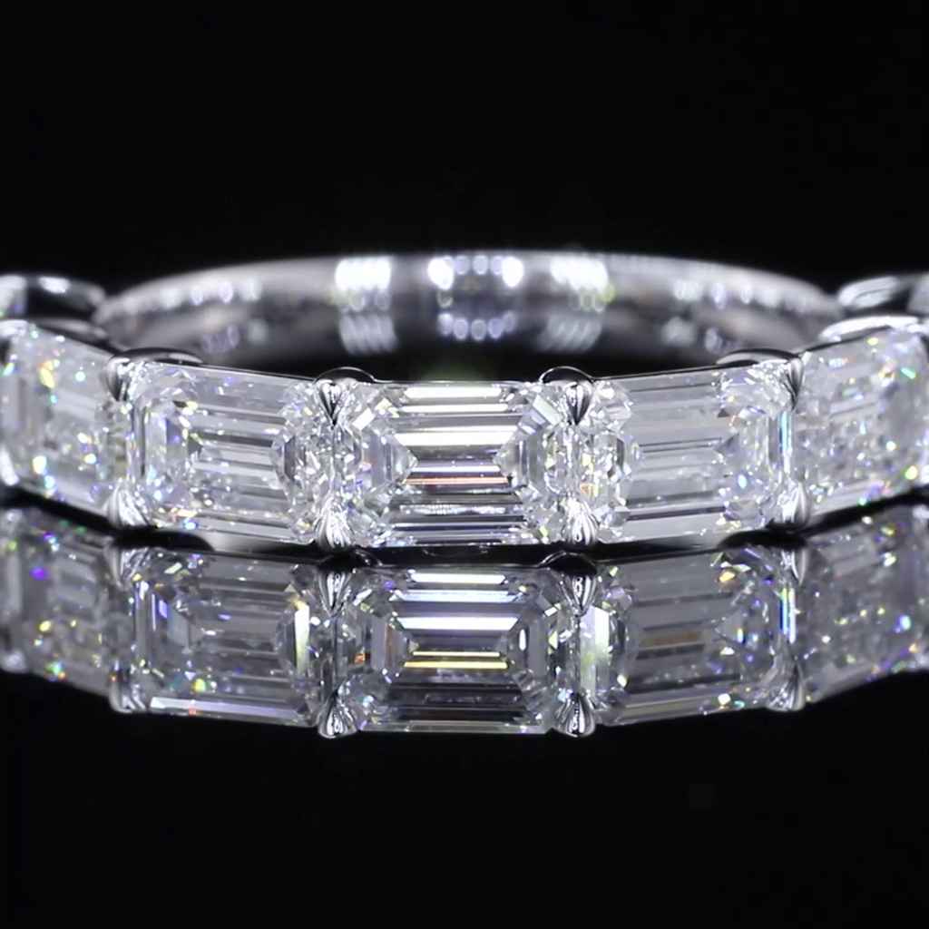 2.12 Cts 14k White Gold Emerald Shape 5 Stones Eternity Band - Image 3