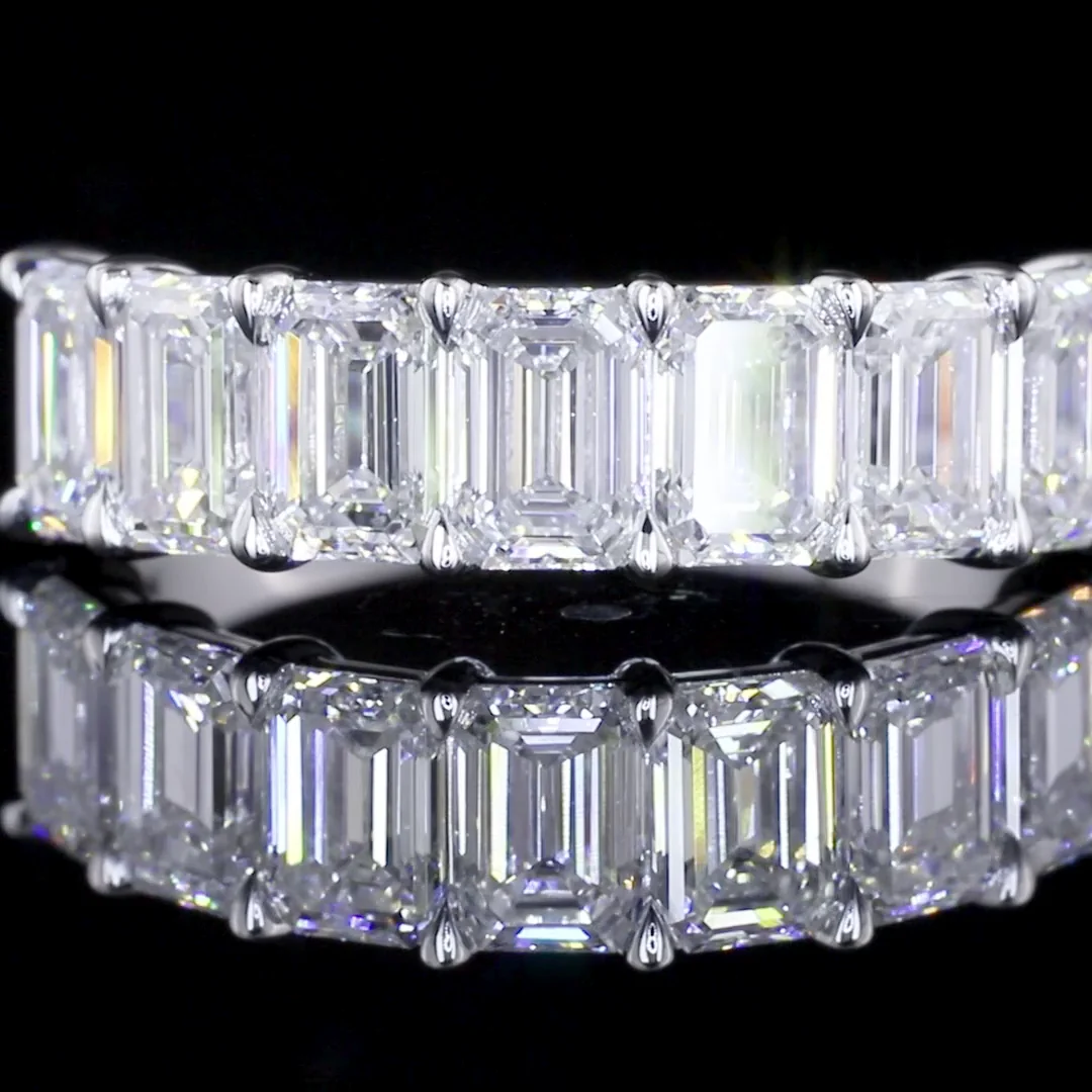 2.77 Cts 14k White Gold Emerald Shape 7 Stones Eternity Band - Image 2