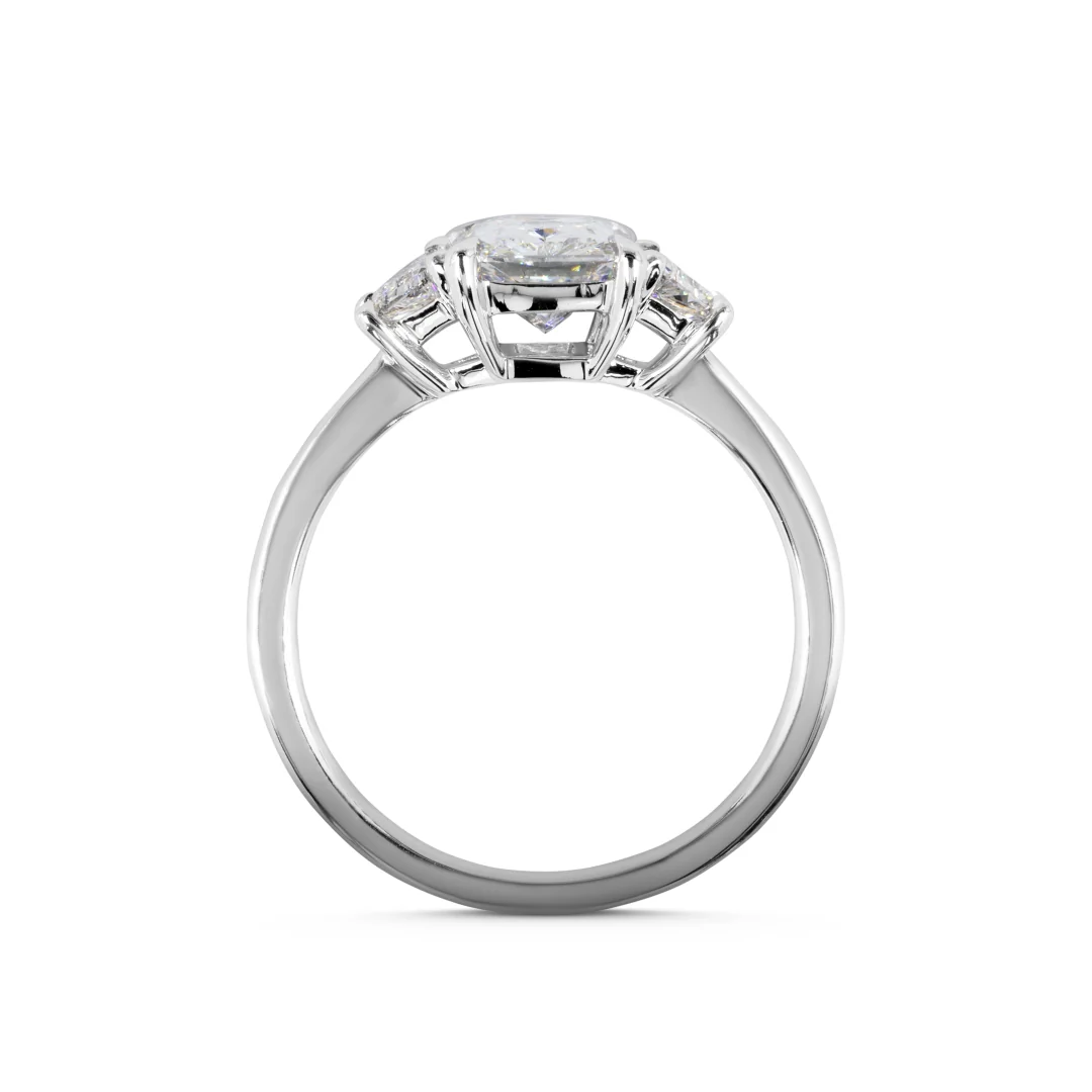 3.9 Cts 14k White Gold Radiant Shape 3 Stones Ring - Image 2