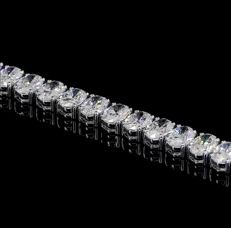 5.48 Cts 14k White Gold Oval Shape Tennis Bracelet - Image 4