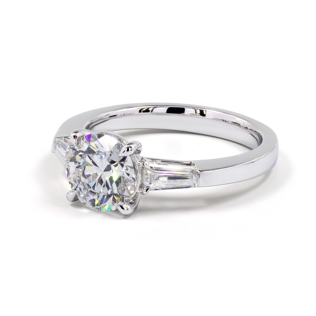 3.77 Cts 14k White Gold Round Shape 3 Stones Ring - Image 2