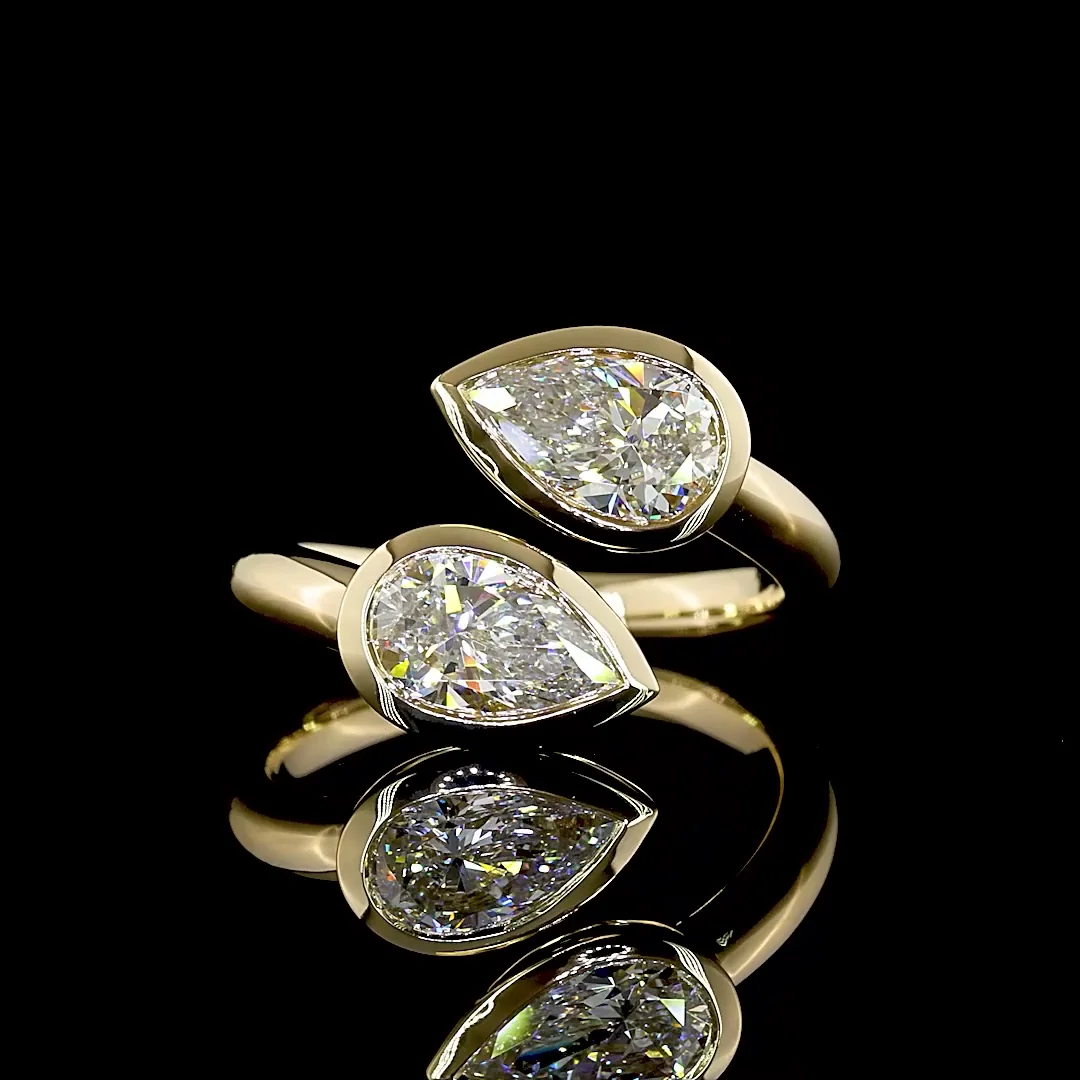 1.95 Cts 14k Yellow Gold Pear Shape Special Ring