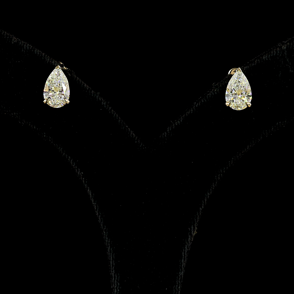 2.44 Cts 14k Yellow Gold Pear Shape Studs Earring